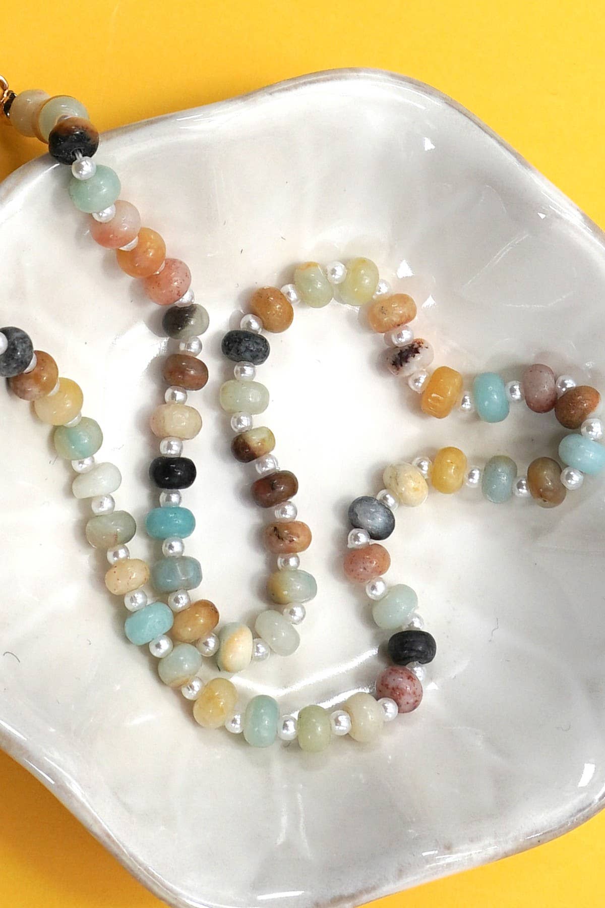 NATURAL STONE CHARM SPRING CLASP BEADED NECKLACE | 40NK9467