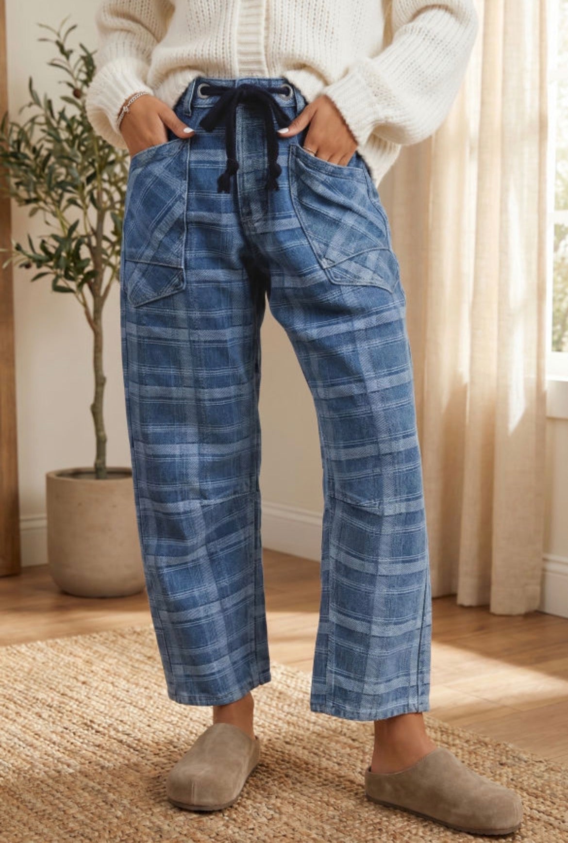 #1016 Plaid Denim Grommet Drawstring Waist Ankle-Length Jeans