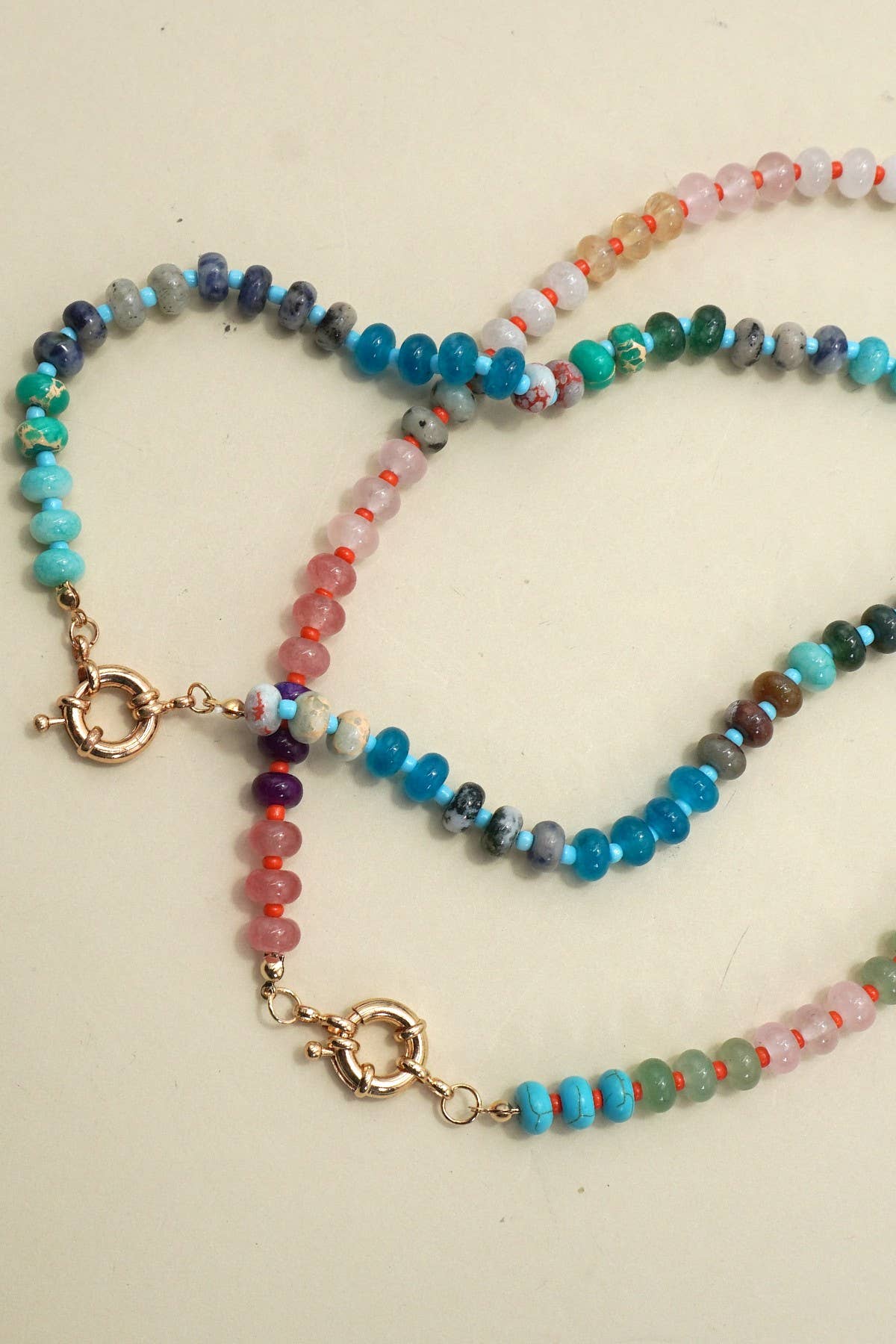 NATURAL STONE CHARM SPRING CLASP BEADED NECKLACE | 40NK9467