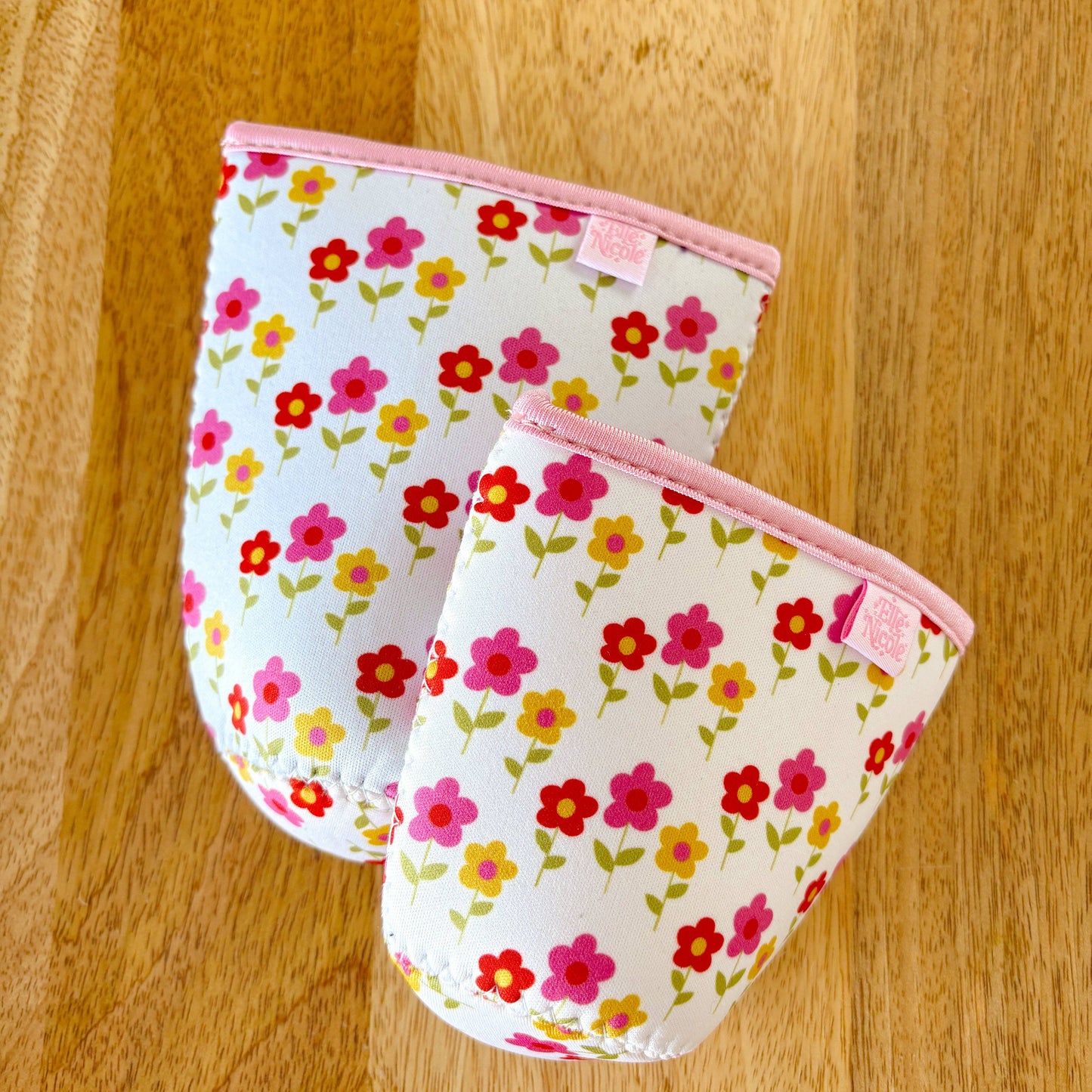 #637 Coffee Cup Cover - Mod Floral