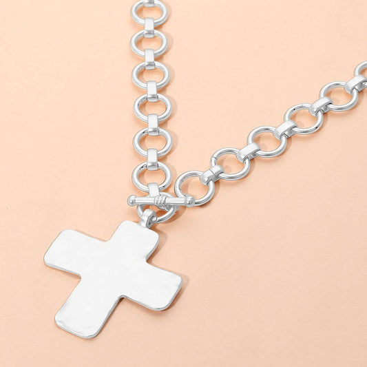 #465 Hammered Matte Metal Cross Pendant Chunky Chain Toggle Necklace
