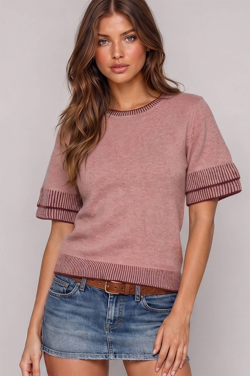 #1118 Short Sleeve Contrast Detail Sweater