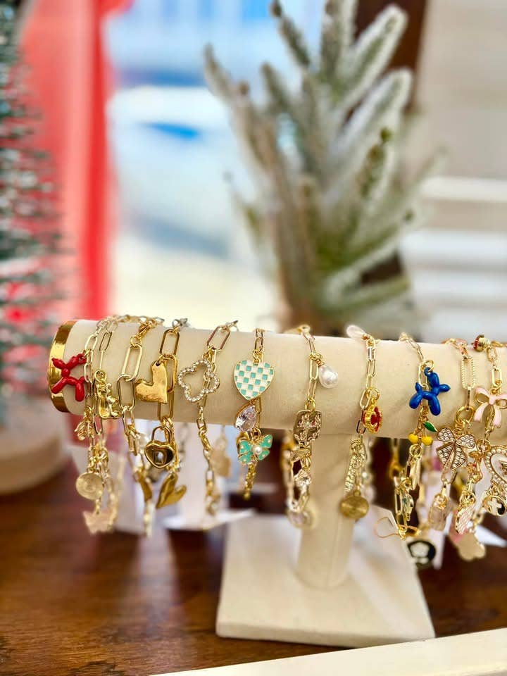 #1109 Trendy Gold Everyday Charm Bracelet