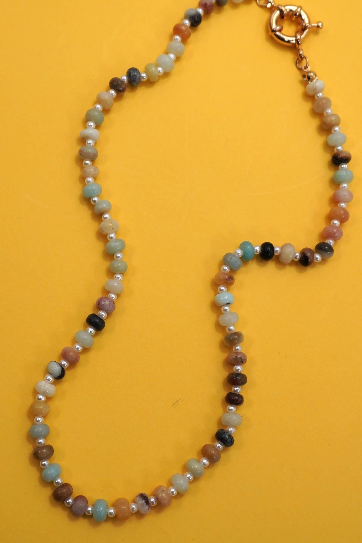 NATURAL STONE CHARM  SPRING CLASP BEADED NECKLACE | 40NK9467