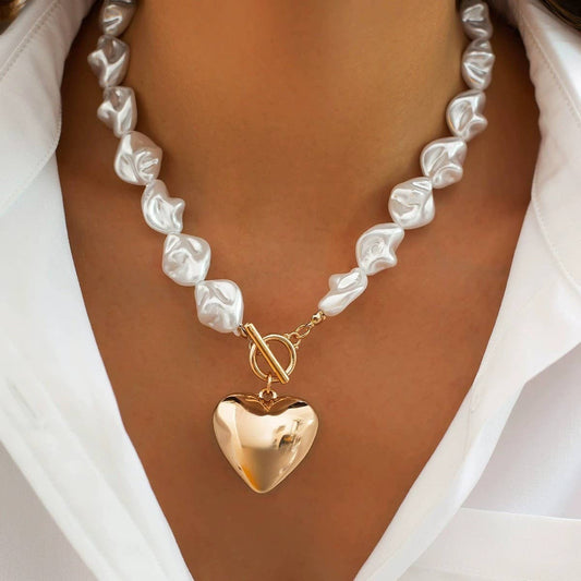 #725 PEARL BEADED HEART CHARM TOGGLE NECKLACE