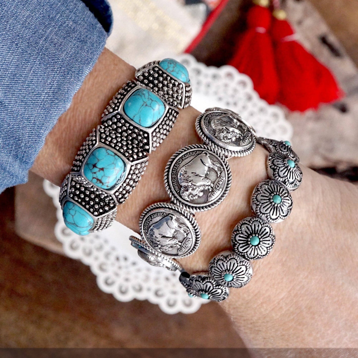 #408 Western Stretchy Bangles – Buffalo Turquoise Flowers in Worn Silver Tone
