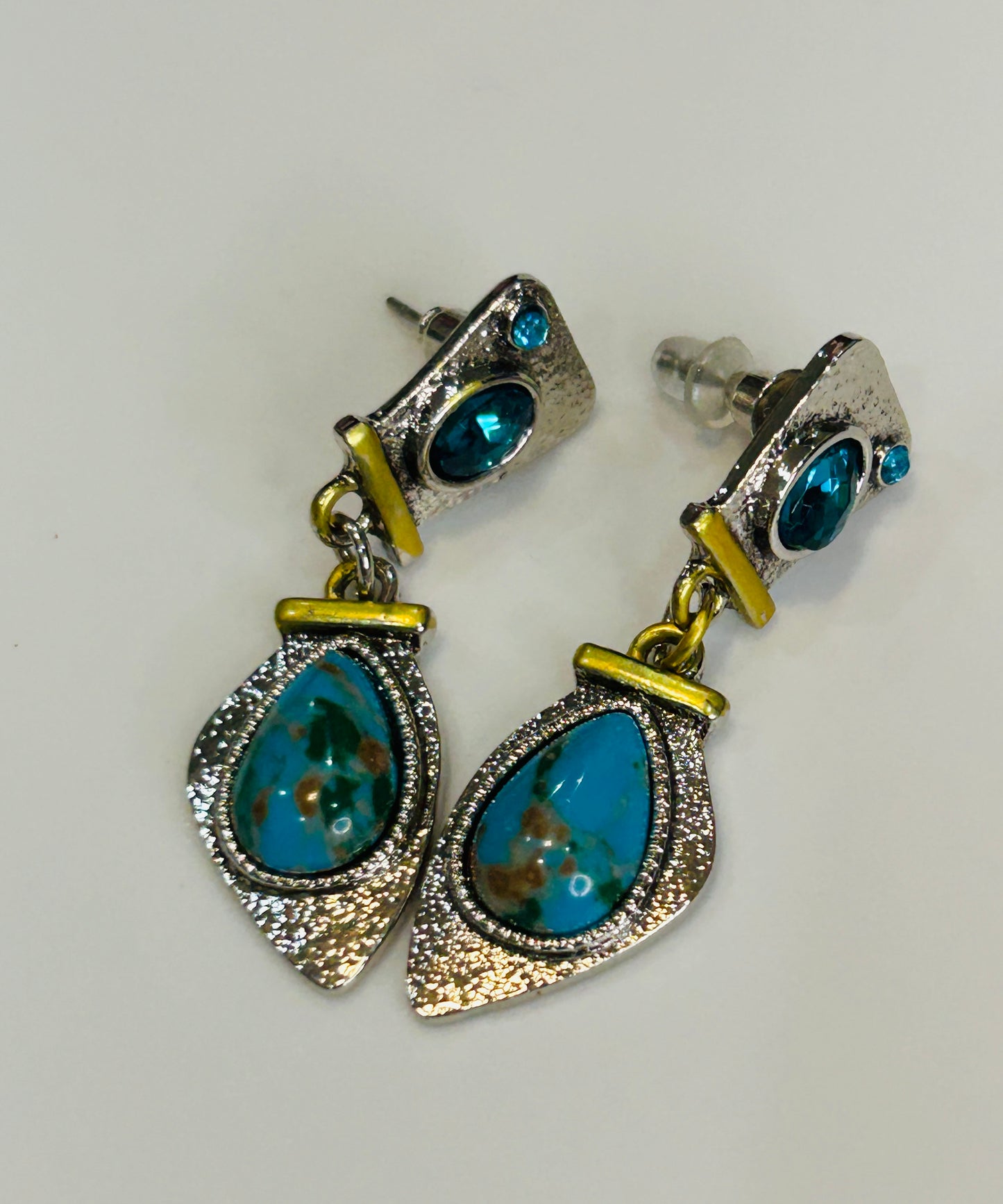 #452 Western dangle earrings