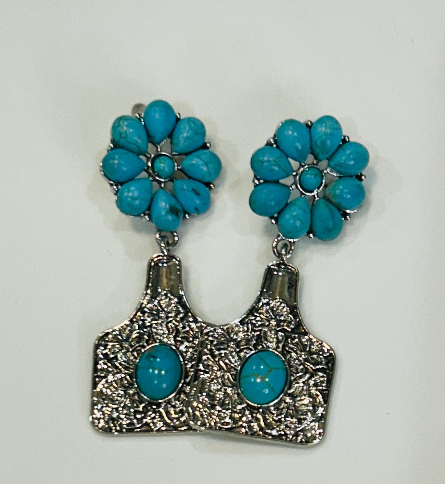 #452 Western dangle earrings