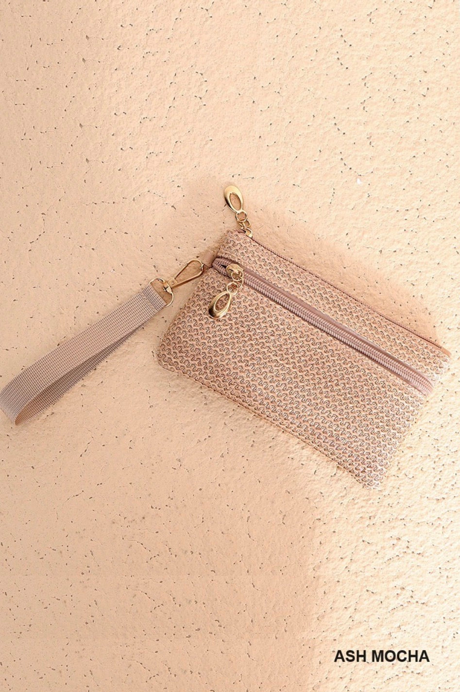 #872 BOHO WOVEN STRAW WRISTLET WALLET BAG