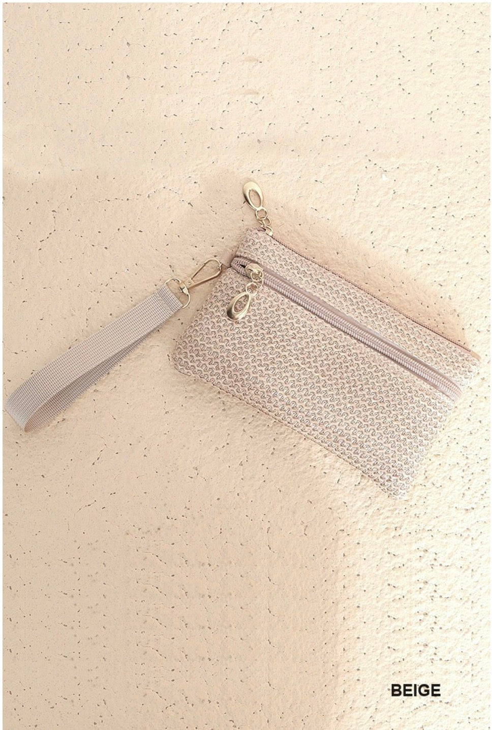 #872 BOHO WOVEN STRAW WRISTLET WALLET BAG