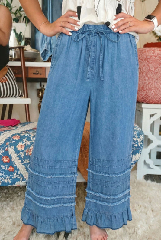 #886 Ruffled Hem Wide Leg Jeans