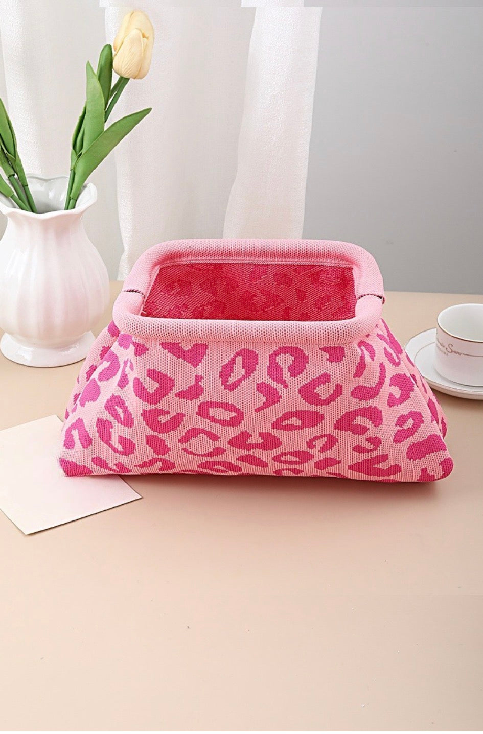 #1098 Clasp Clutch Bag