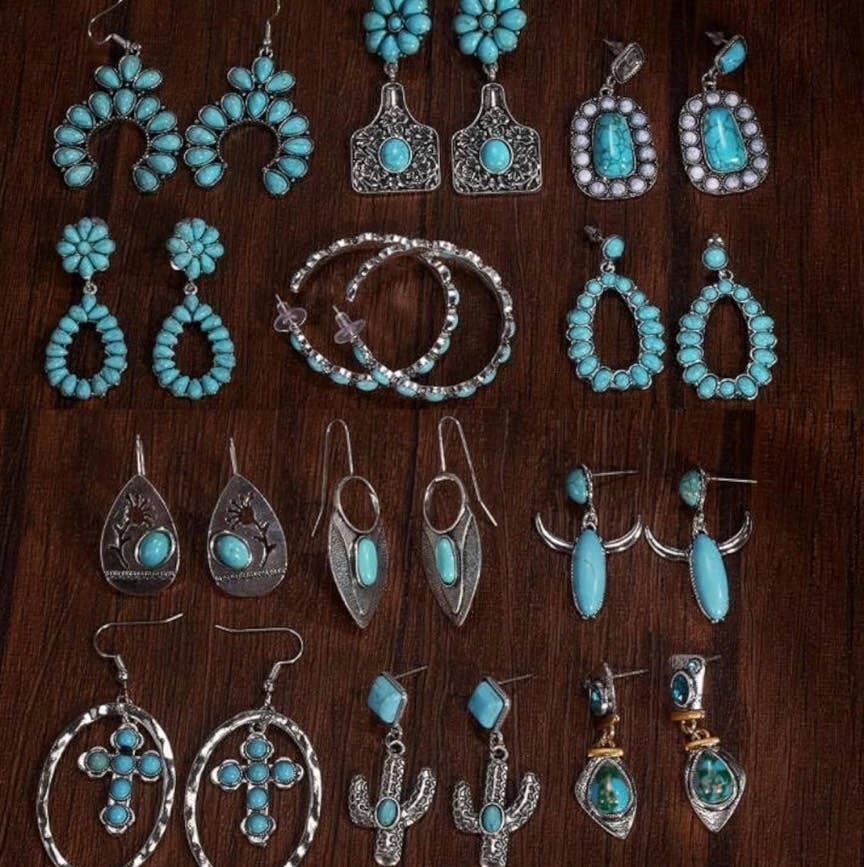 #452 Western dangle earrings